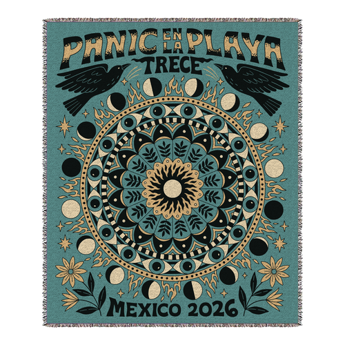 Panic en la Playa Trece Blanket