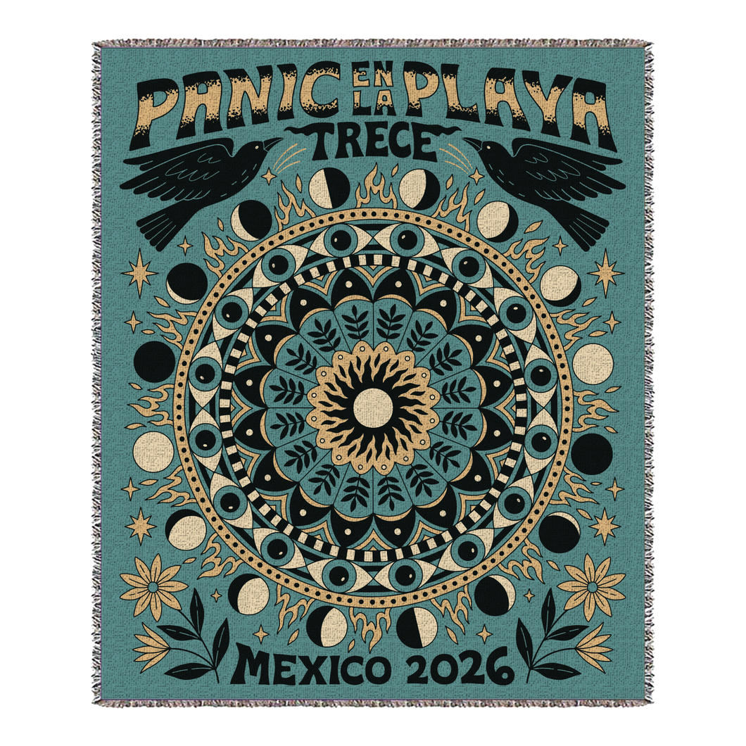 Panic en la Playa Trece Blanket